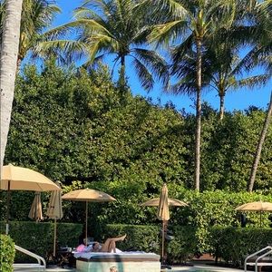 Meet your Posher, Regina